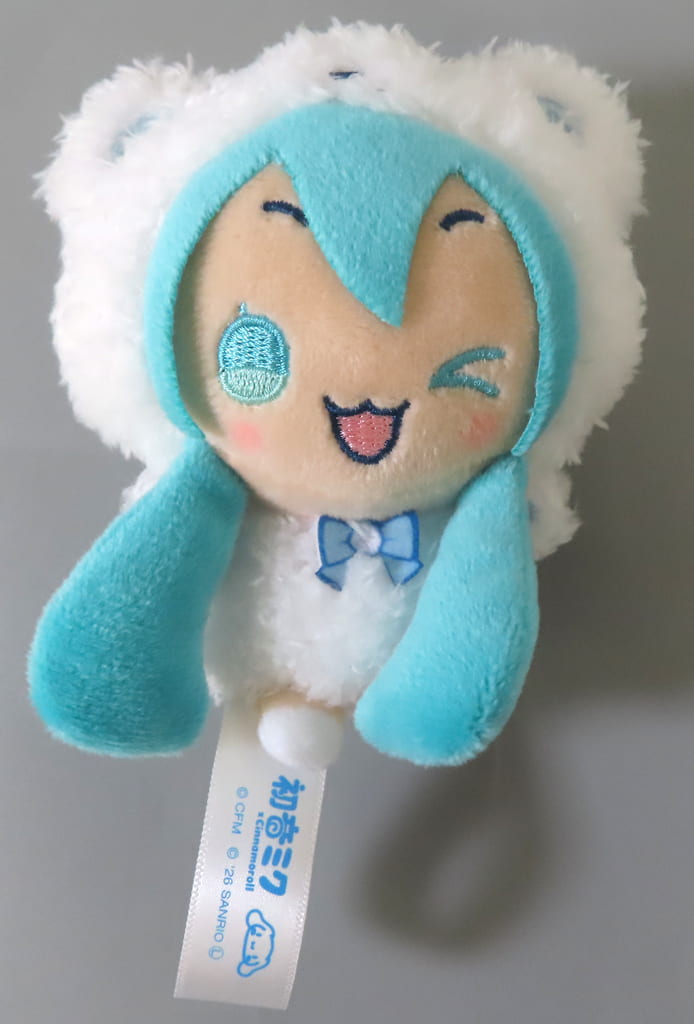 Hatsune Miku (Polar Bear) Mascot WINTER Ver. (EX) — SEGA x Cinnamoroll Collaboration Mascot Plush 14cm (Pre-owned)