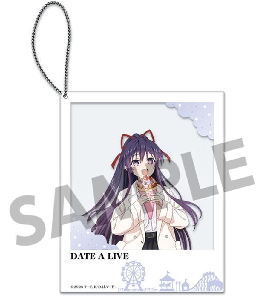 Tohka Yatogami Polaroid-Style Acrylic Keychain Amusement Park Date Ver.