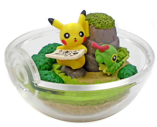 Pikachu & Caterpie Terrarium-Style Mini Figure — Pokémon Center Exclusive 77mm Sphere (Pre-owned)