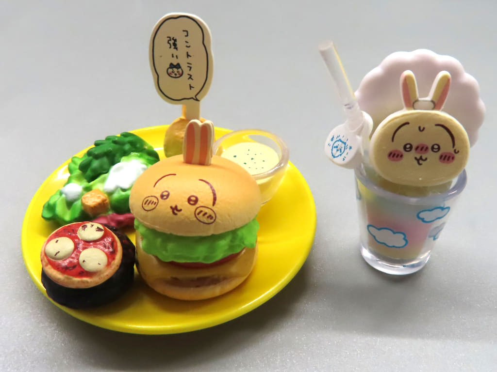 Chiikawa Usagi Mini Figure Collection Chiikawa Restaurant Sunburnt Burger & Hot Spring Yogurt Drink Usagi Figure