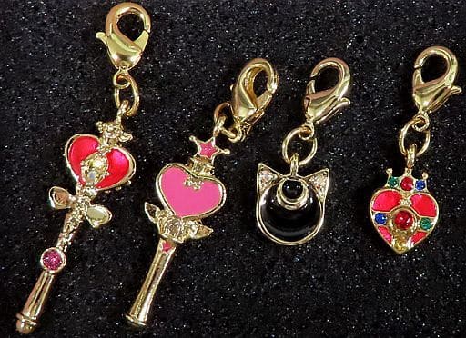 Sailor Moon Accessory Charm 4-Piece Set - Pretty Guardians 2021 Fan Club Enrollment & Renewal Bonus (Pre-owned, Approx. 4 cm)