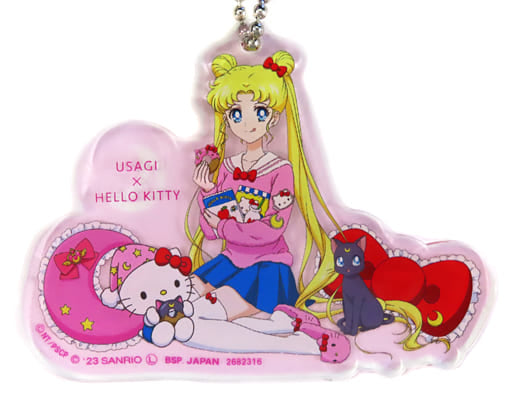 Usagi Tsukino / Sailor Moon × Hello Kitty Acrylic Keychain - Banpresto Prize Item - Approx. 8 cm (Pre-owned)