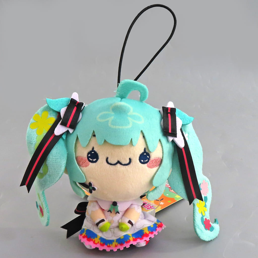Hatsune Miku Mochipico Mascot Charm (Smiling A) - JAPAN LIVE TOUR 2025 “BLOOMING” Outfit, 12cm - Furyu