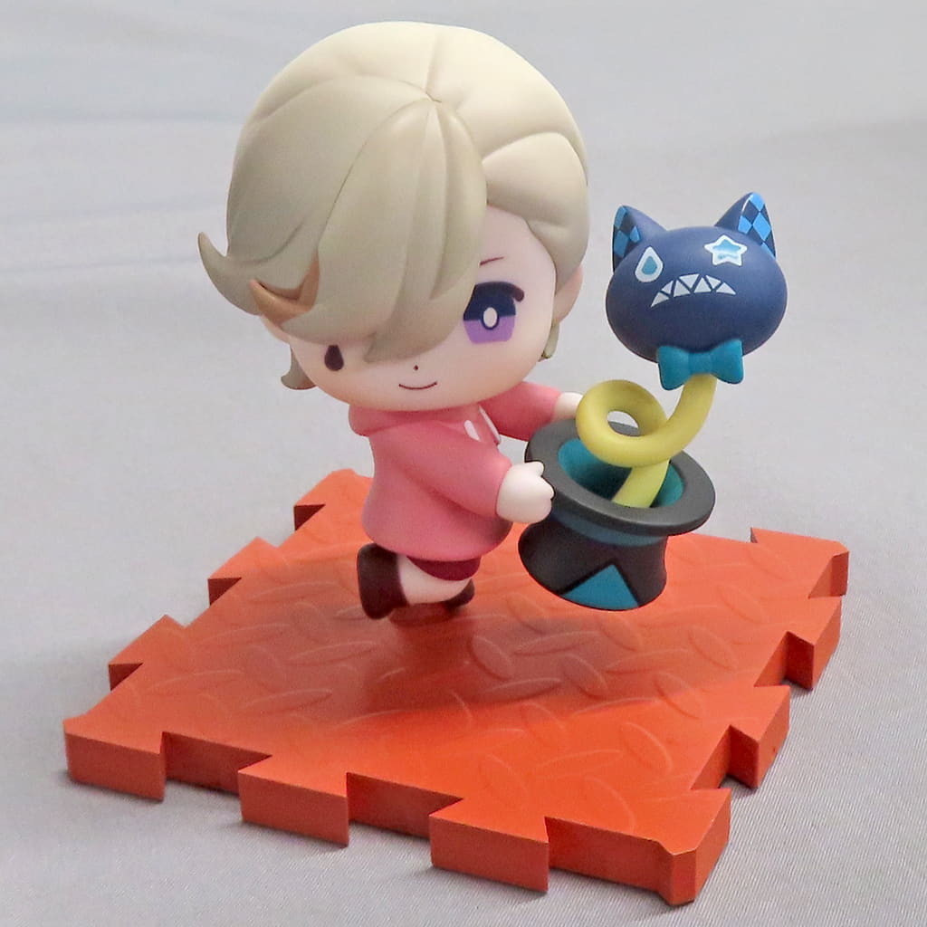 Genshin Impact Lyney Q-Version Bride Figure