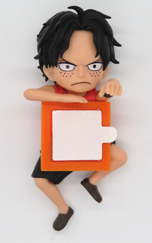 Ace Chirarin Friends Mini Figure - One Piece Dramatic Memories E Prize
