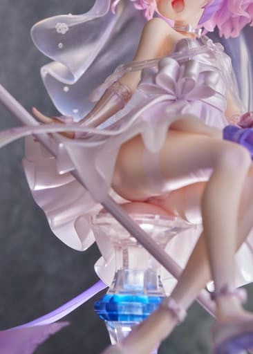 Azur Lane Javelin Happy June Bride 1/7 PVC & ABS Figure