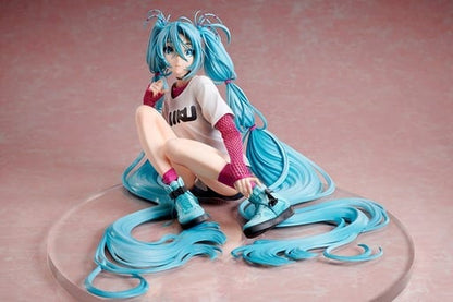 Hatsune Miku x Mai Yoneyama The Latest Street Style “Cute” 1/4 Scale PVC & ABS Painted Figure by Stronger — 17cm (Artist: Mai Yoneyama)