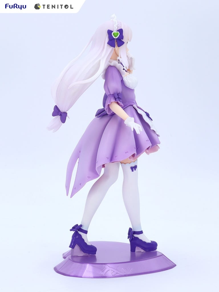 Emilia Dreamy Maid Figure from Re:ZERO -Starting Life in Another World