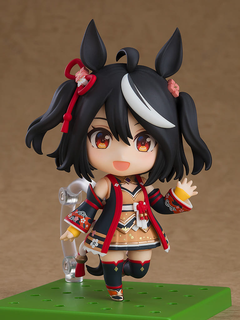 Nendoroid Kitasan Black - Umamusume Pretty Derby Figure (Good Smile Company) - Nendoroid with Microphone & Konpeito Accessories