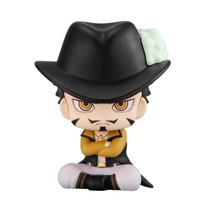 Look Up Dracule Mihawk Figure One Piece