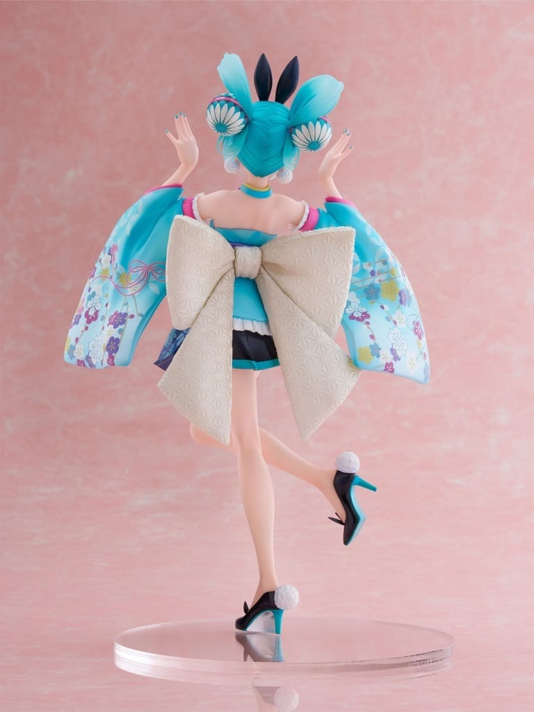 Hatsune Miku - Wa Bunny - 1/7 Scale Painted PVC Figure by FURYU (Pre-owned, 26.5cm)