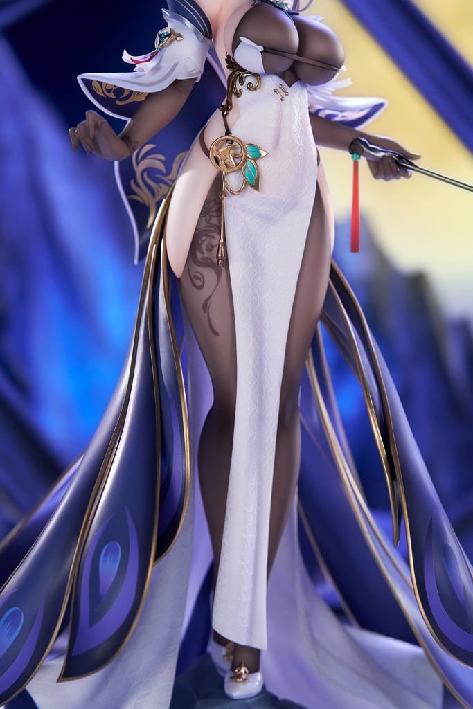 Azur Lane Zhenhai Kai 1/7 PVC & ABS Figure