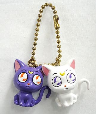 Luna & Artemis Sailor Swing Keychain - Sailor Moon Capsule Toy Gashapon by Bandai (Pre-owned)
