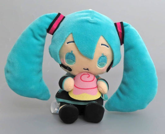 Hatsune Miku (Snack Time) Mini Plush Vol.7 EX - Hatsune Miku × Cinnamoroll Collaboration - SEGA 18cm (Pre-owned)