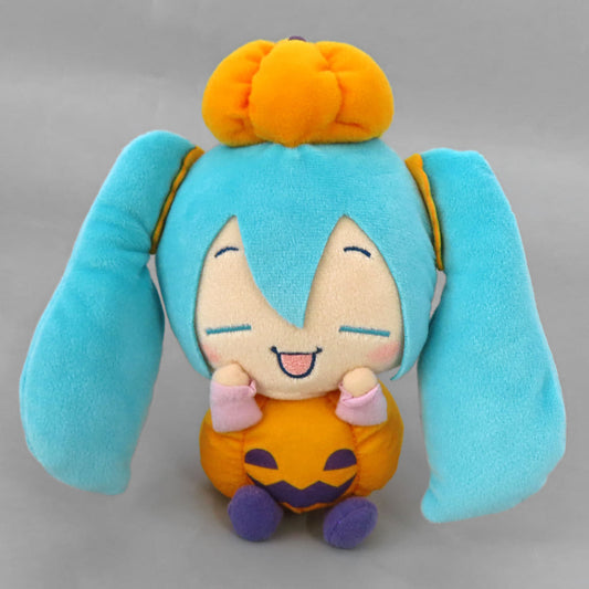 Hatsune Miku (Pumpkin) Plush - Halloween EX Collaboration with Cinnamoroll - Sega - 18cm (Pre-owned)