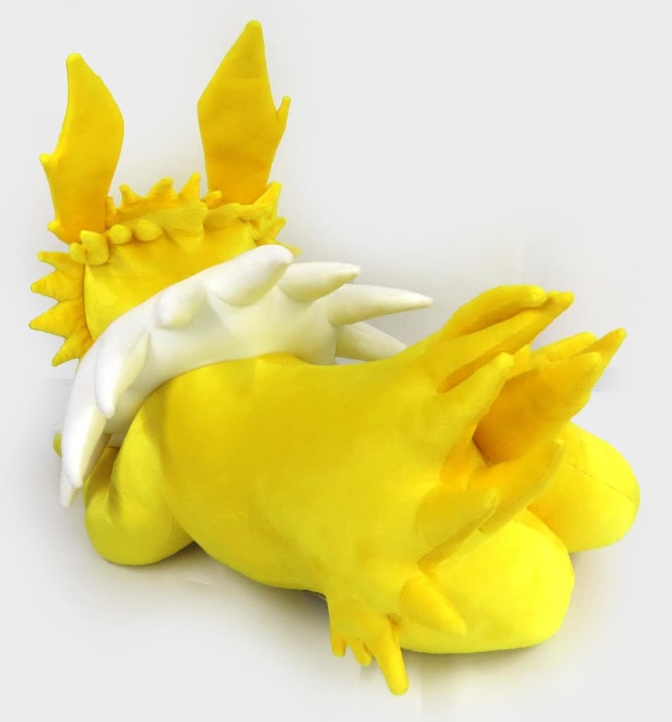 Jolteon Lifesize Lying Down Plush - Pokémon Center Exclusive (Approx 81×81×96 cm, Used)