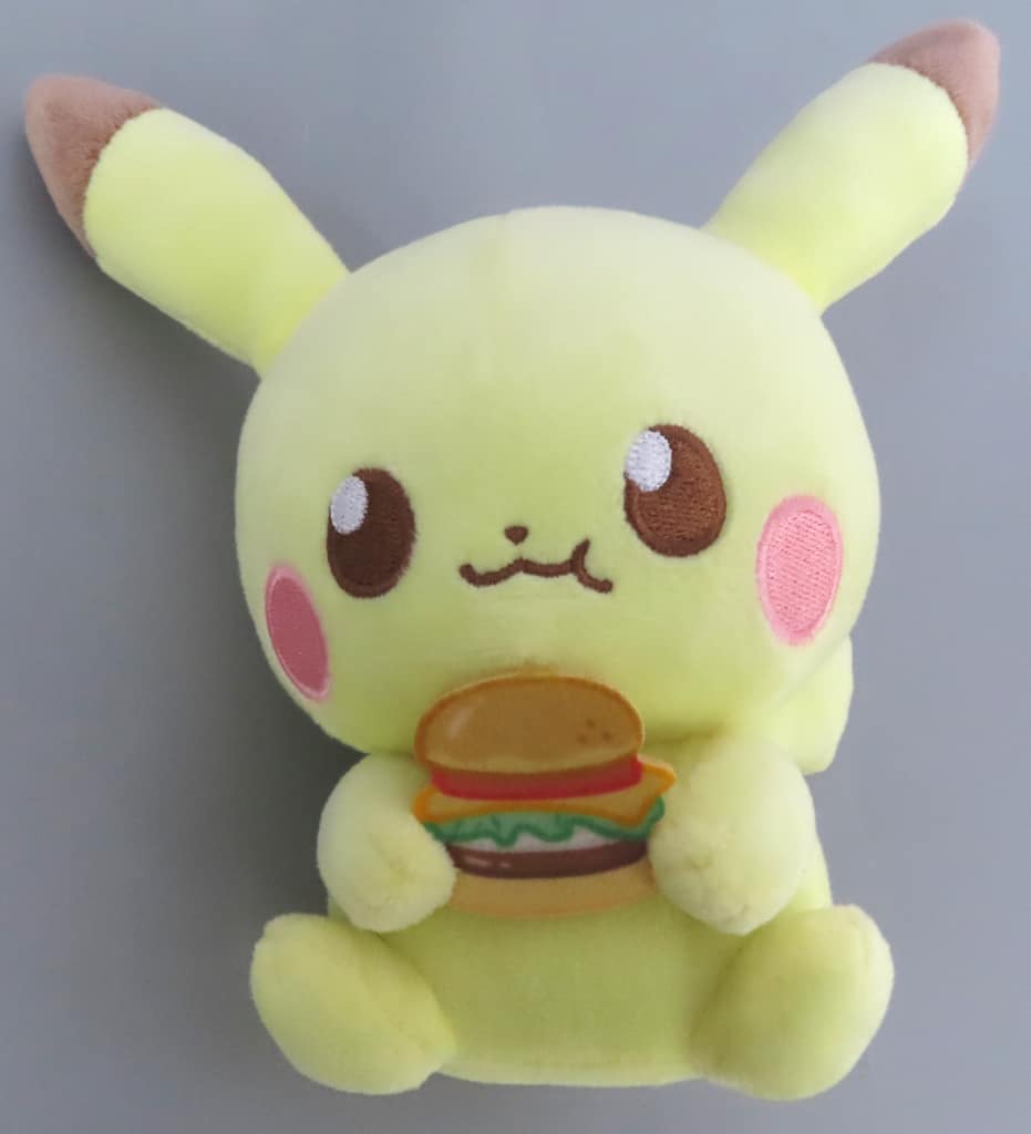 Pikachu Pokepiece Plush - "Delicious Time" Pikachu with Hamburger Design (Banpresto) ~16cm - Pre-owned