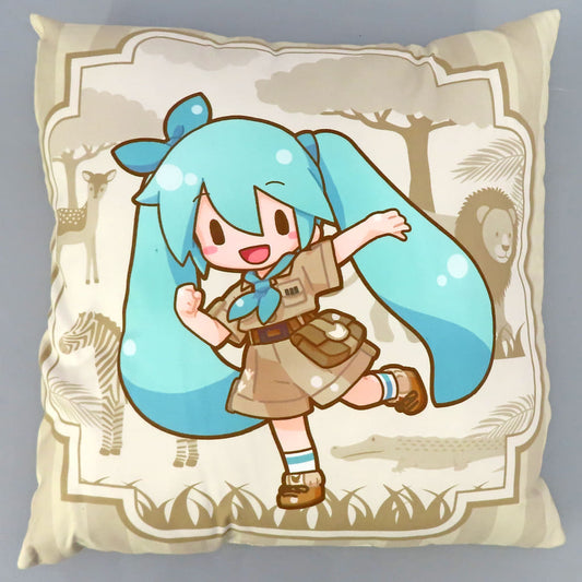 Hatsune Miku (Zoo) Fuwa Puchi Platinum Zakka Cushion — "Outing Series" Ver., 35cm, SEGA (Pre-owned)