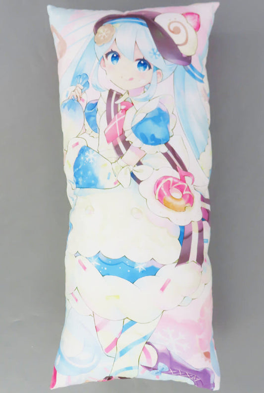 Hatsune Miku (Art by KEI) Big Cushion — SNOW MIKU 2026 GiGO Exclusive (Fukuya, 80cm)