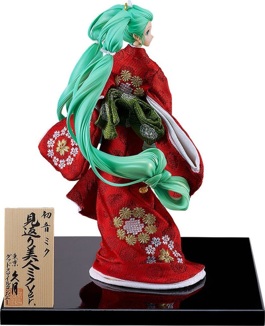 Hatsune Miku Mikaeri Bijin Miku Ver. Kyugetsu Collab Japanese Doll Figure 1/7 Scale Figure - Good Smile Company