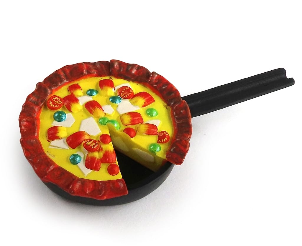 Delicious in Dungeon Man-Eating Plant Tart Meal Collection Trading Figure