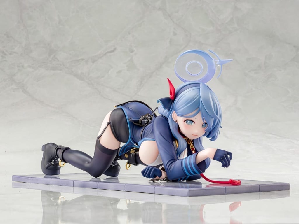 Blue Archive Ako Memorial Lobby Ver. 1/7 Scale Figure - AmiAmi