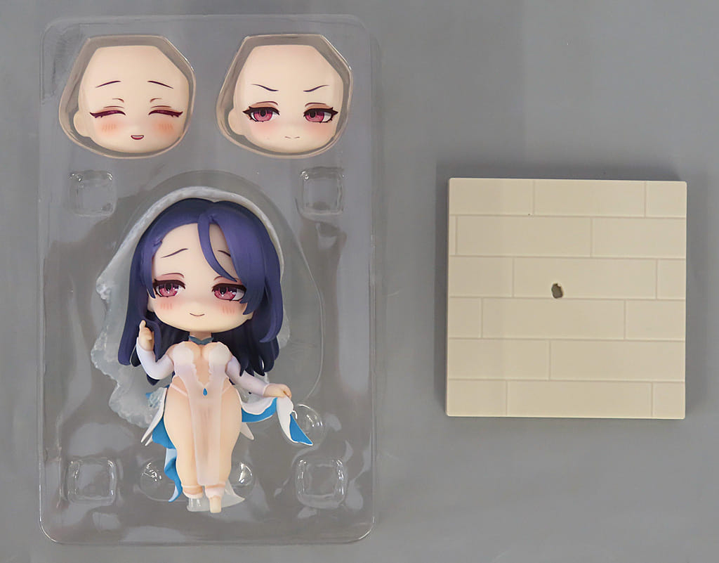 Goddess of Victory: NIKKE Isabel: Honeymoon Party SAC Series Vol. 3 Deformed Figure Complete Box - Hobby sakura