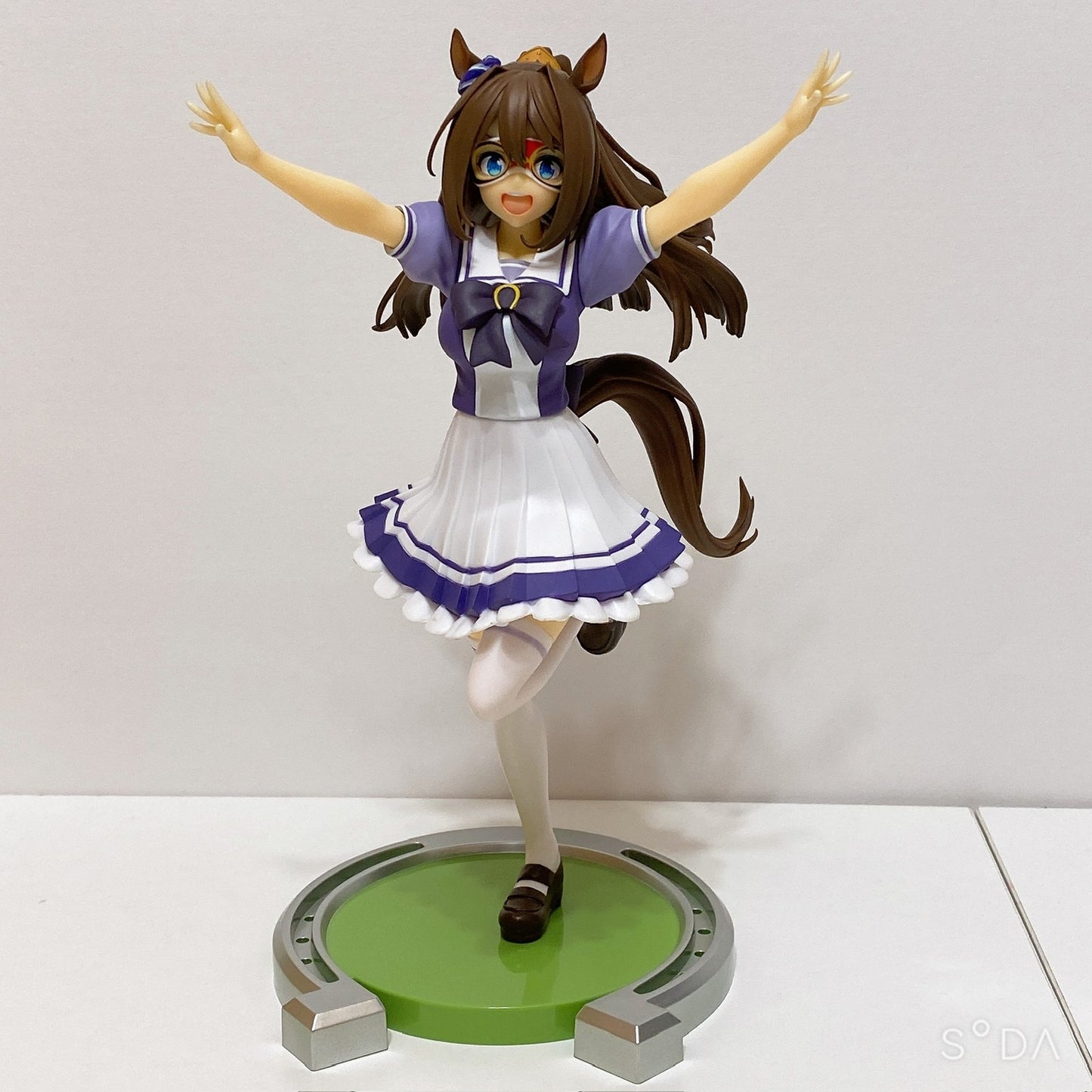 El Condor Pasa Umamusume Pretty Derby 4-Piece Collectible Set - Figure, Plush, Acrylic Charms