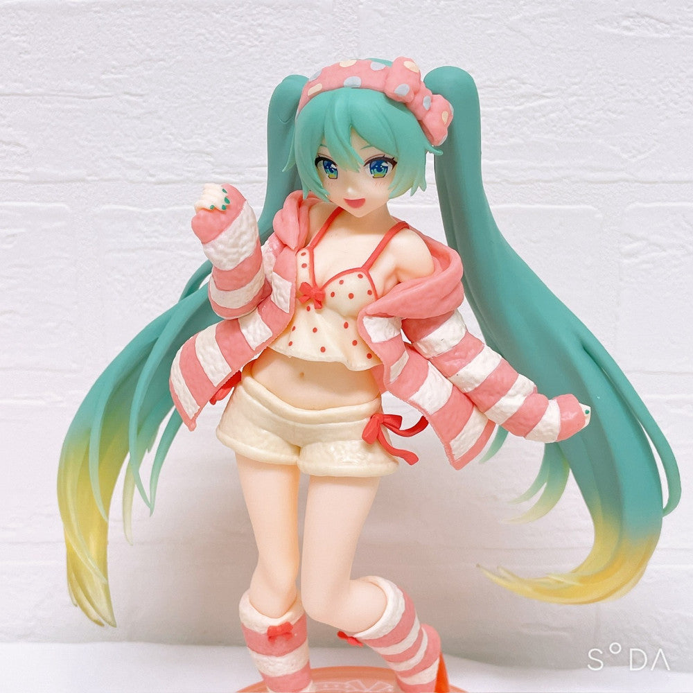 Hatsune Miku Figure Set of 3 - Red Riding Hood, Roomwear, 16th Anniversary (TAITO / SEGA Prize Figures)