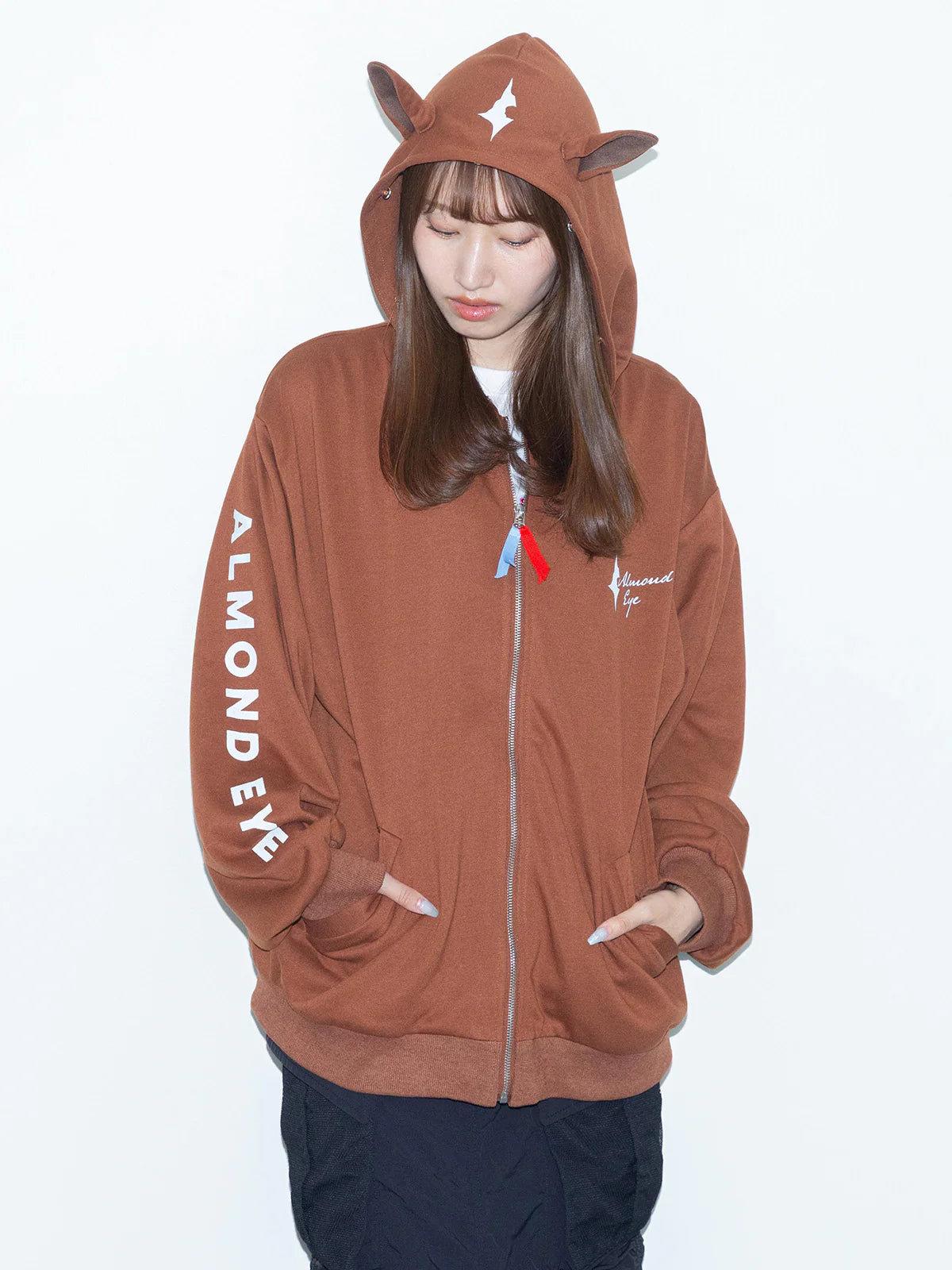 Almond Eye Horse-Ear Hoodie【Silk x netkeiba】