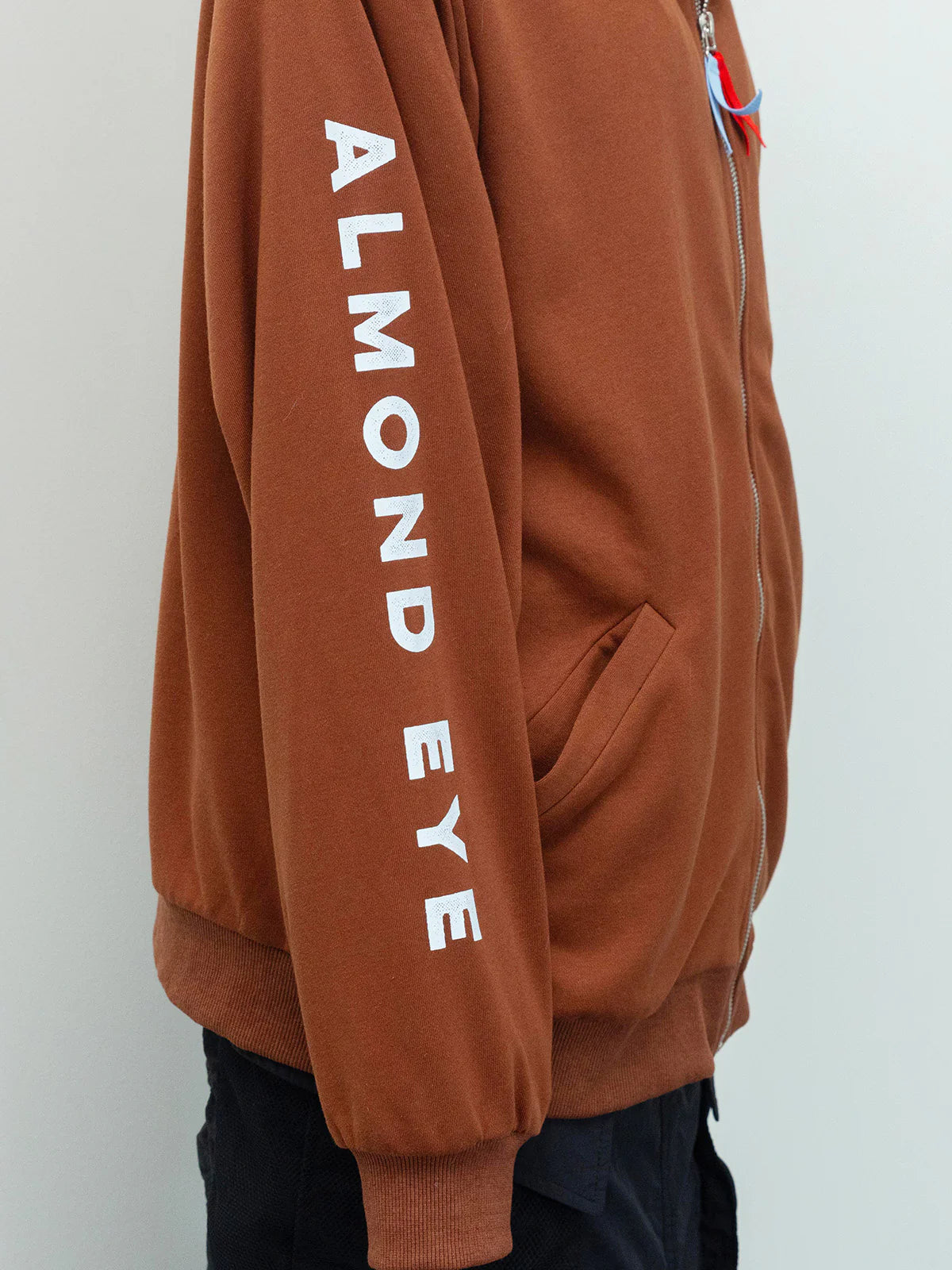 Almond Eye Horse-Ear Hoodie【Silk x netkeiba】