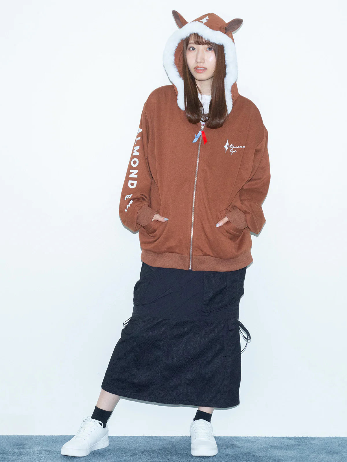 Almond Eye Horse-Ear Hoodie【Silk x netkeiba】